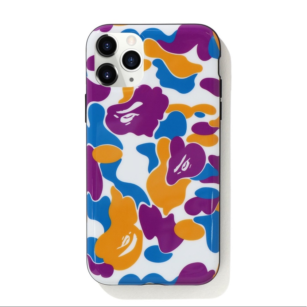 BAPE STORE® LOS ANGELES Exclusive iPhone 11 Pro Case LA Camo.